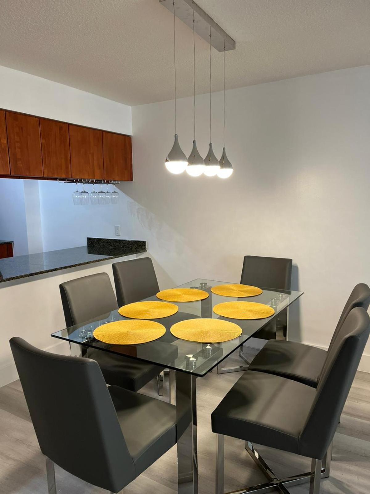Luxury 1bd In Downtown Brickell Free Parking Apartamento
